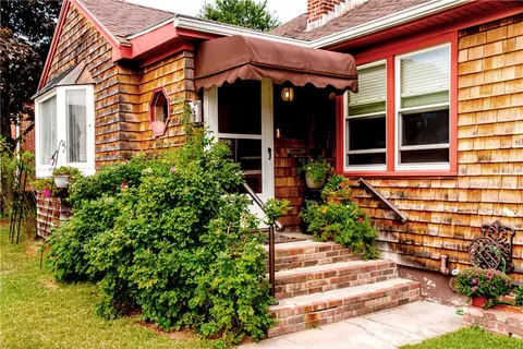 59 Kennedy St, Woonsocket, RI 02895 photo 3