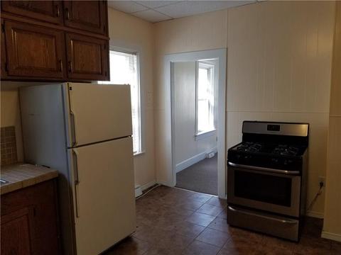 30 Grand St, Woonsocket, RI 02895 photo 7