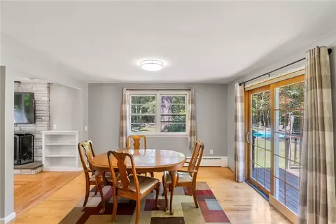115 Peeptoad Rd, Scituate, RI 02857 photo 8