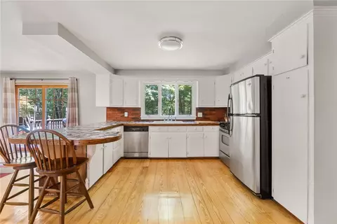 115 Peeptoad Rd, Scituate, RI 02857 photo 6