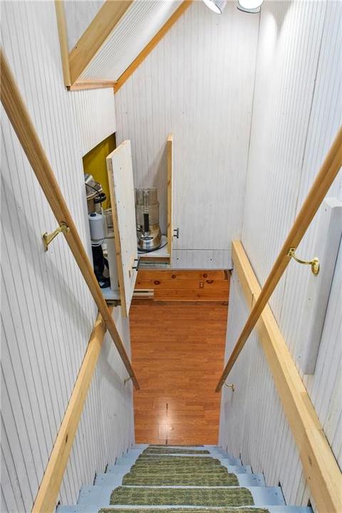 210 Newland Ave, Woonsocket, RI 02895 photo 17