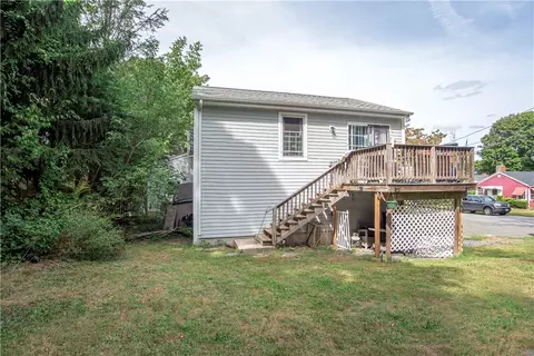 5 Grandview Ave, Warren, RI 02885 photo 2