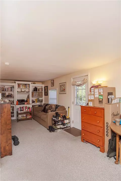 5 Grandview Ave, Warren, RI 02885 photo 17