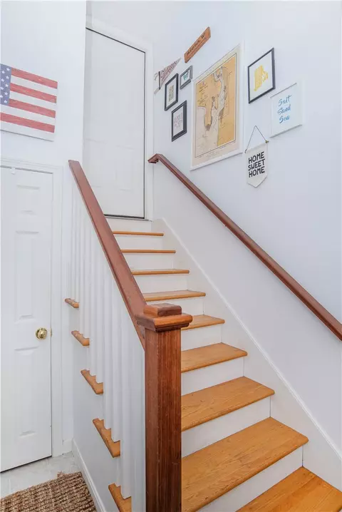 5 Grandview Ave, Warren, RI 02885 photo 14
