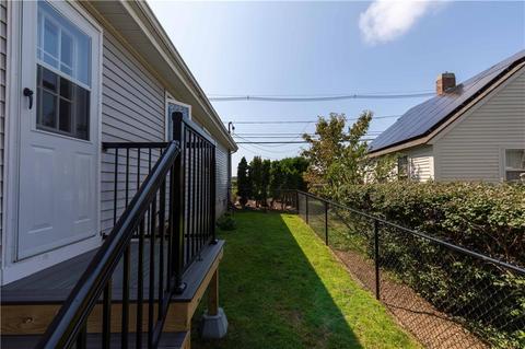 160 Beach St, Westerly, RI 02891 photo 5