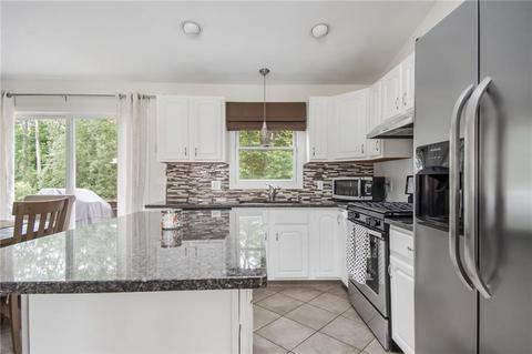 64 Mohawk Trl, Cranston, RI 02921 photo 10