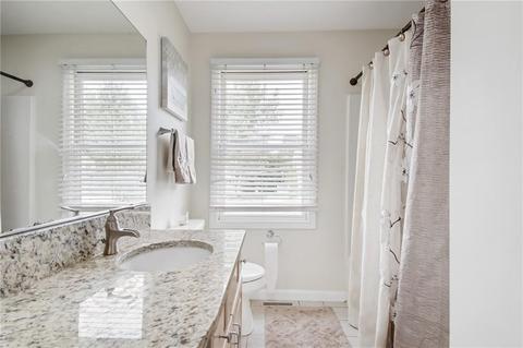 64 Mohawk Trl, Cranston, RI 02921 photo 11