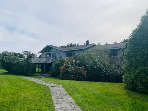 39 Side Rd, Little Compton, RI 02837 photo 3