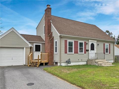 63 Harmony Ct, Warwick, RI 02889 photo 1