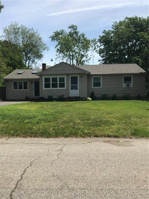 126 Cushing Rd, Warwick, RI 02888 photo 2