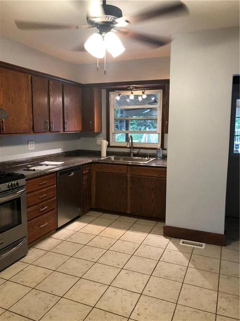 166 Manolla Ave, Warwick, RI 02888 photo 9