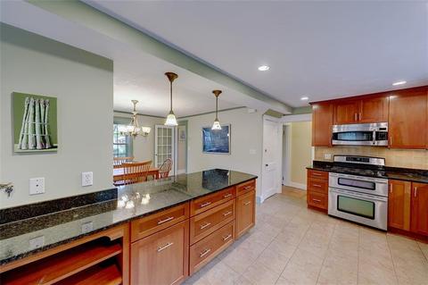 31 Eames St, Providence, RI 02906 photo 17