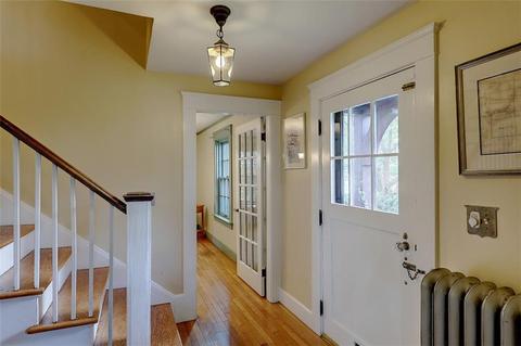 31 Eames St, Providence, RI 02906 photo 3