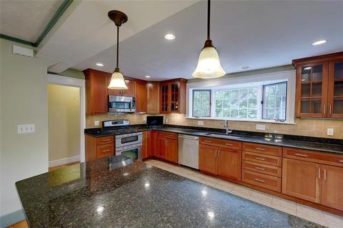 31 Eames St, Providence, RI 02906 photo 13