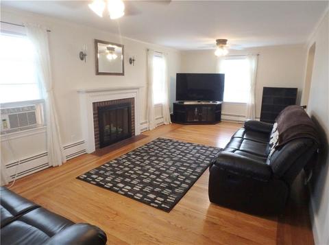 131 Harmony Ct, Warwick, RI 02889 photo 10