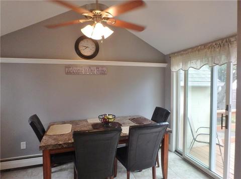 131 Harmony Ct, Warwick, RI 02889 photo 4