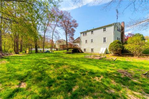 319 Ray Ave, Woonsocket, RI 02895 photo 13