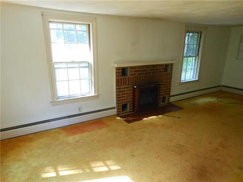 69 E Killingly Rd, Foster, RI 02825 photo 7