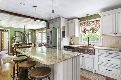 60 Spinnaker Ln, Warwick, RI 02886 photo 2