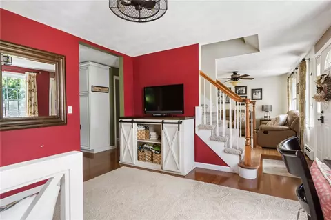 60 Spinnaker Ln, Warwick, RI 02886 photo 14