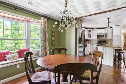 60 Spinnaker Ln, Warwick, RI 02886 photo 12