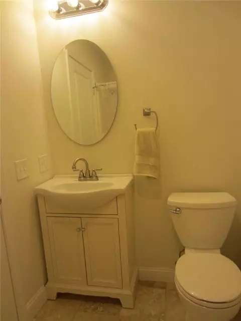 25 Top St, Westerly, RI 02891 photo 12