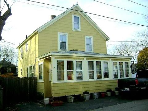 85 Oniska St, Warwick, RI 02889 photo 1