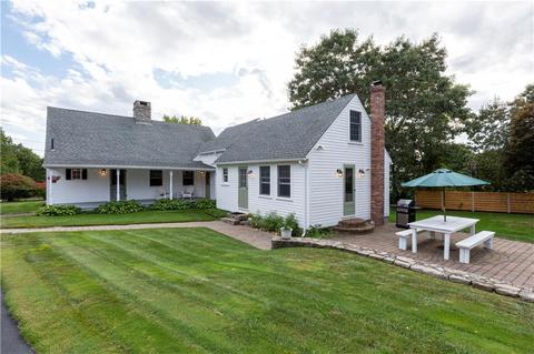 46 Springbrook Rd, Westerly, RI 02891 photo 2