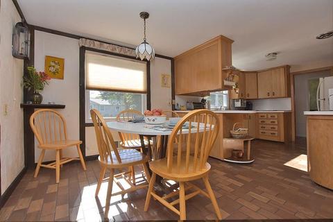 127 Cushing Rd, Warwick, RI 02888 photo 7