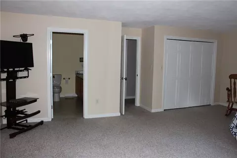 1310 Brookhaven Ln, Woonsocket, RI 02895 photo 16