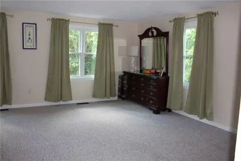 1310 Brookhaven Ln, Woonsocket, RI 02895 photo 15
