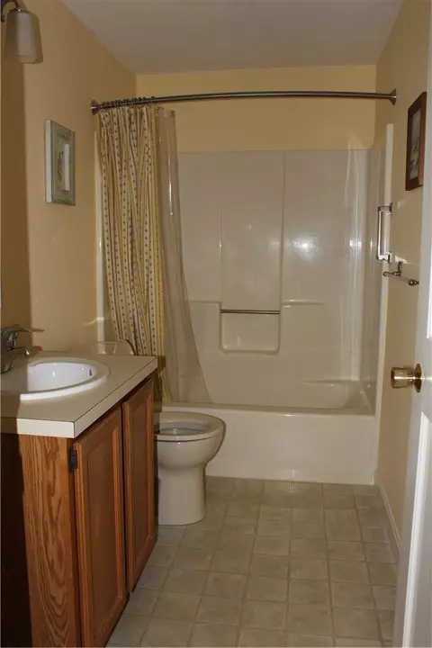 1310 Brookhaven Ln, Woonsocket, RI 02895 photo 11