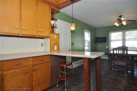 137 Sevigny St, Fall River, MA 02723 photo 7