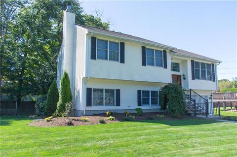 72 Tomahawk Trl, Cranston, RI 02921 photo 3