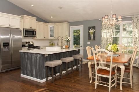 72 Tomahawk Trl, Cranston, RI 02921 photo 8