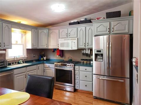 360 Beach Ave, Warwick, RI 02889 photo 6