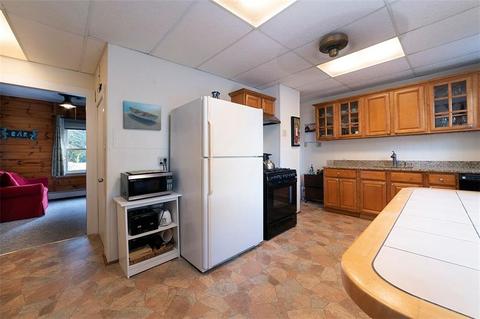 10 Bluff Ave, Warwick, RI 02889 photo 8