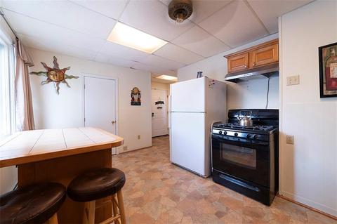 10 Bluff Ave, Warwick, RI 02889 photo 7