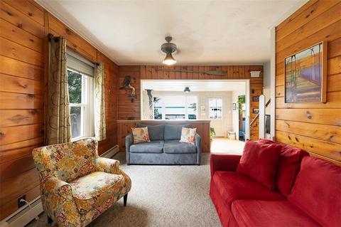 10 Bluff Ave, Warwick, RI 02889 photo 11