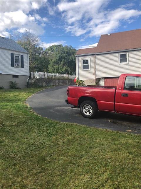 198 Bertenshaw Rd, Woonsocket, RI 02895 photo 4
