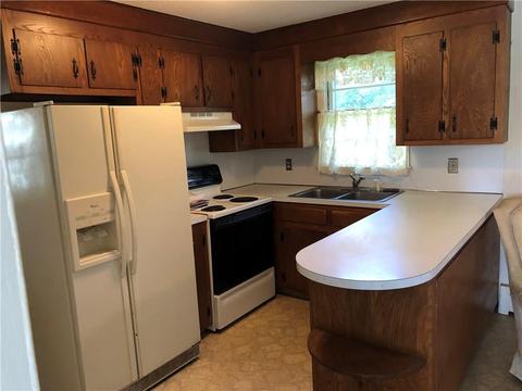 32 Spring St, Westerly, RI 02891 photo 2