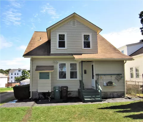 645 Grove St, Woonsocket, RI 02895 photo 3