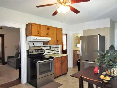 645 Grove St, Woonsocket, RI 02895 photo 8
