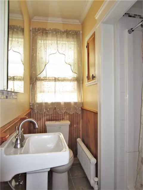 645 Grove St, Woonsocket, RI 02895 photo 14