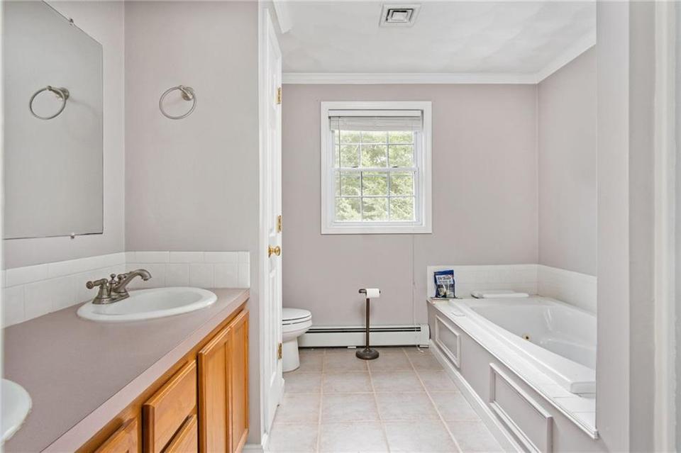  554 Hill Farm Rd, Coventry, RI 02816 photo 22