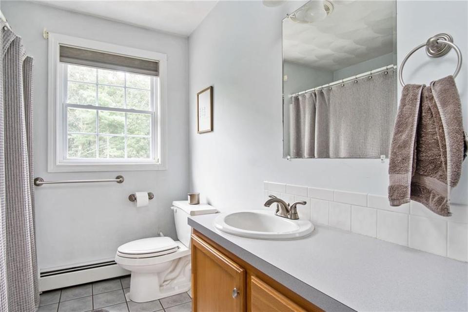  554 Hill Farm Rd, Coventry, RI 02816 photo 23