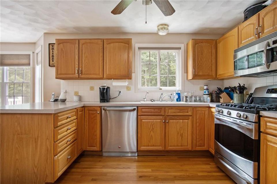  554 Hill Farm Rd, Coventry, RI 02816 photo 6