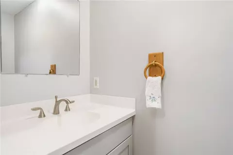 1040 Ten Rod Rd, Exeter, RI 02822 photo 5