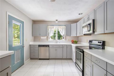 1040 Ten Rod Rd, Exeter, RI 02822 photo 3