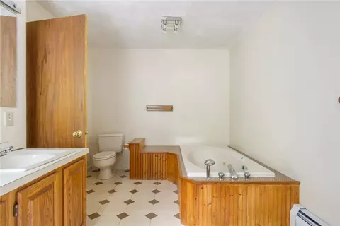 1040 Ten Rod Rd, Exeter, RI 02822 photo 13